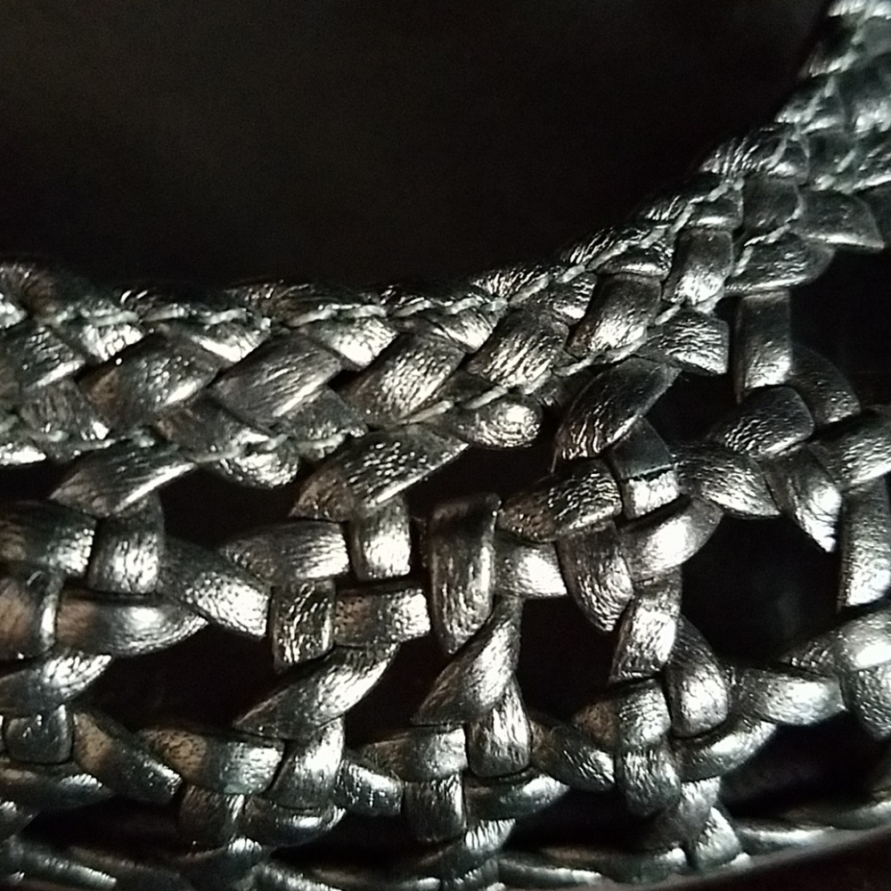 Silver Heels Very Unique - image 4